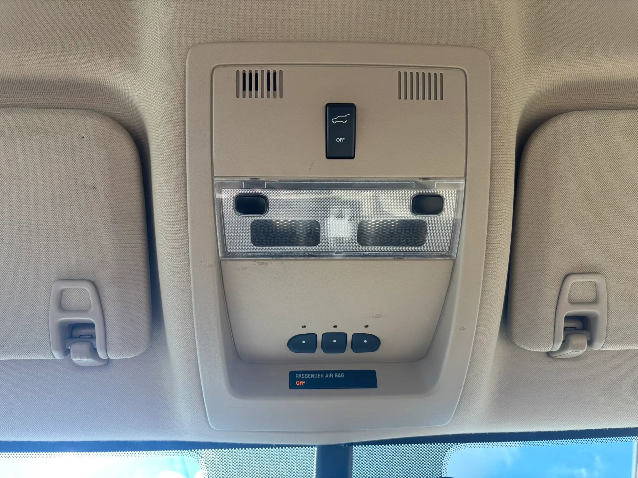 Used 2013 GMC Yukon SLT w/ SLT-2 Equipment Package AWD/4WD image 28