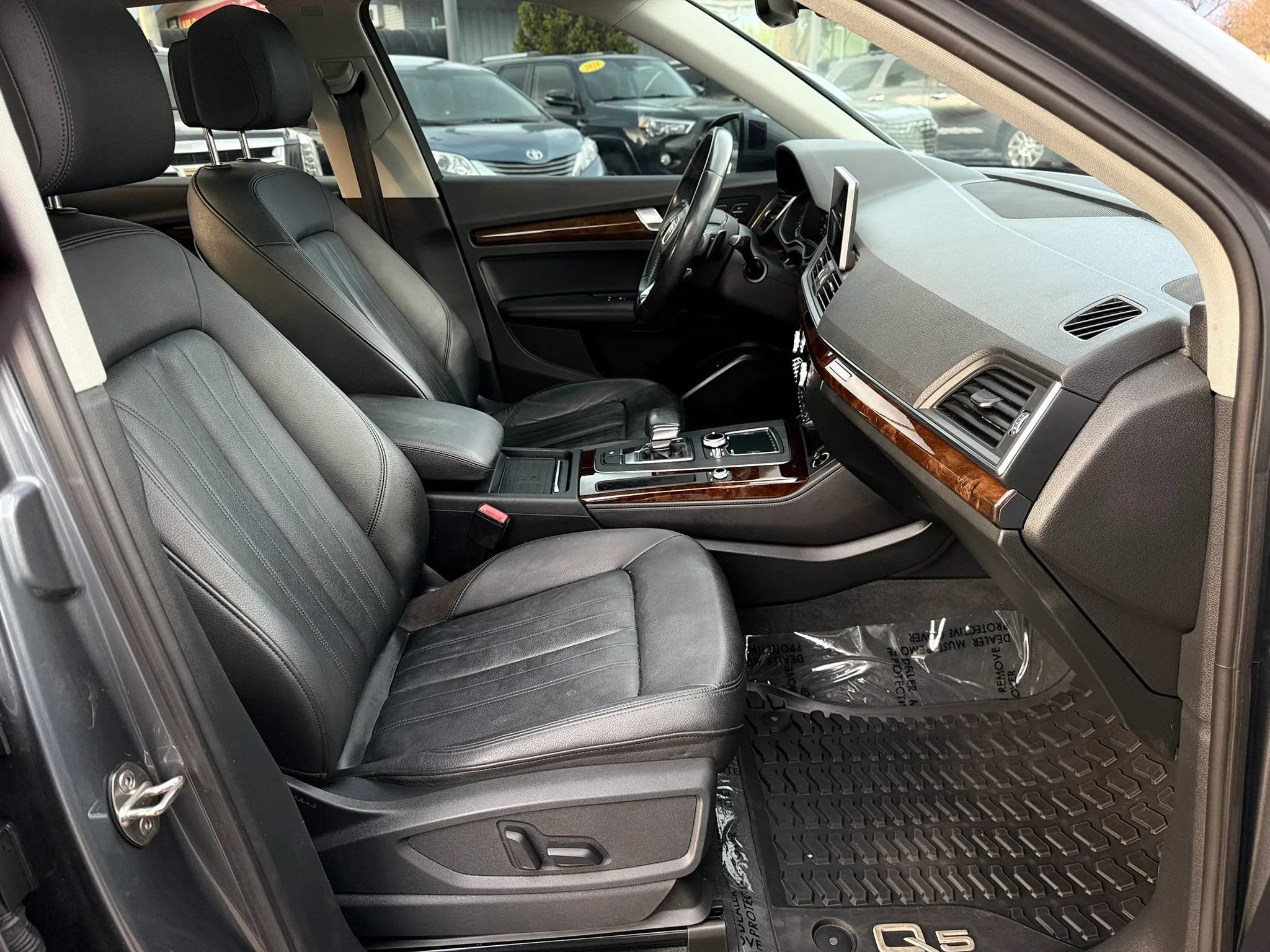 Used 2019 Audi Q5 2.0T Premium Plus w/ Premium Plus Package AWD/4WD image 22