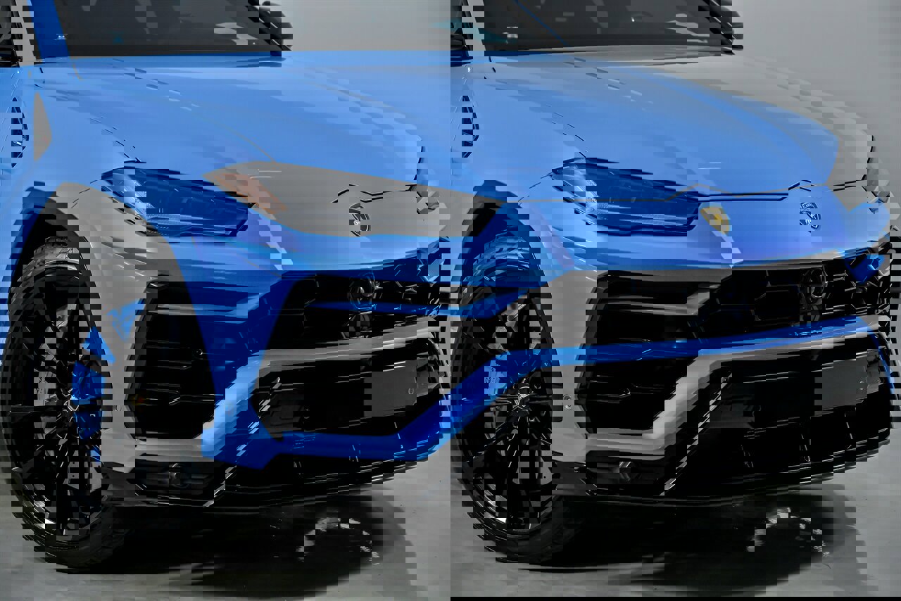 Used 2022 Lamborghini Urus image 3