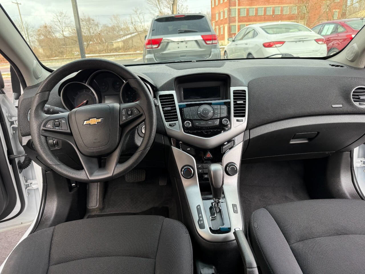 Used 2016 Chevrolet Cruze LT image 12