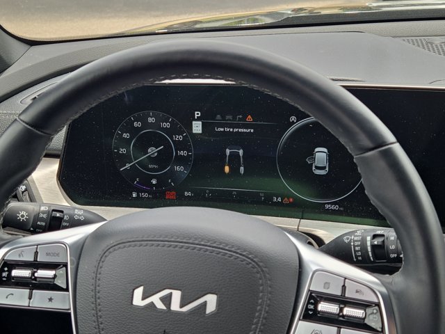 Used 2025 Kia Telluride SX X-Line AWD/4WD image 29