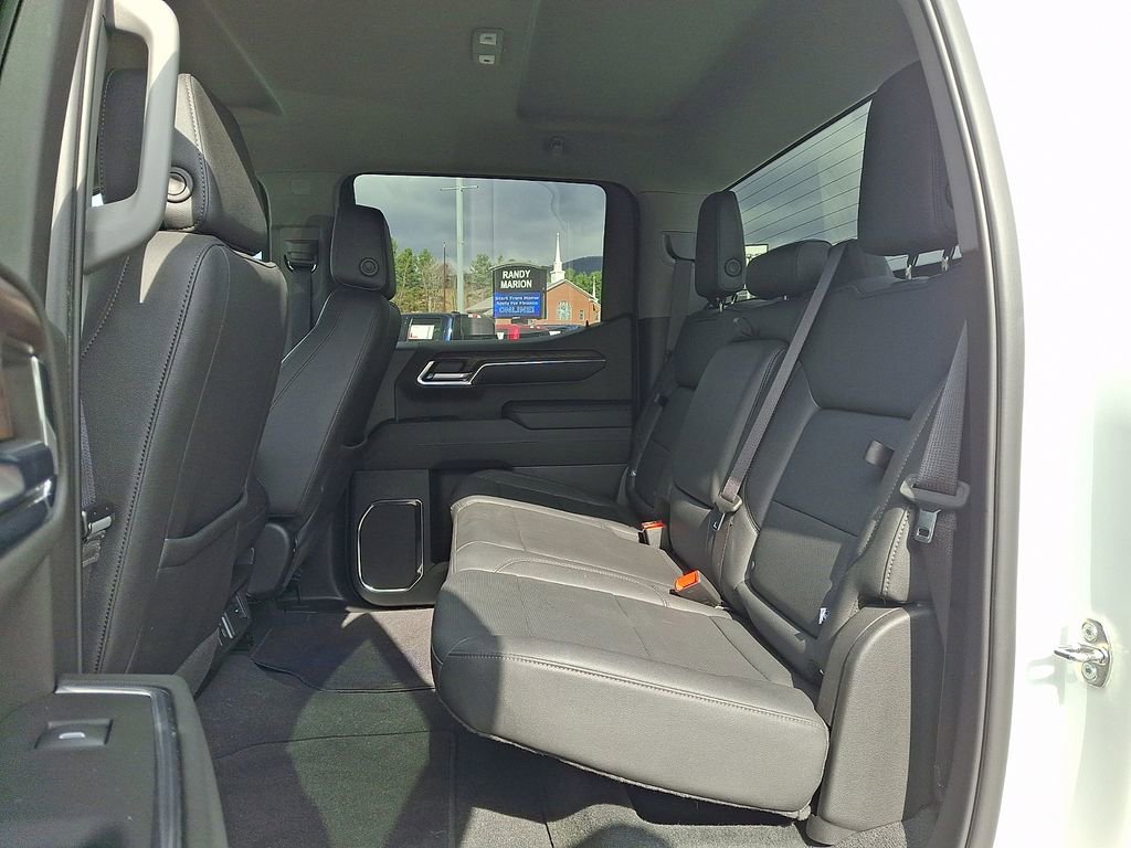 Used 2024 GMC Sierra 1500 SLT image 10