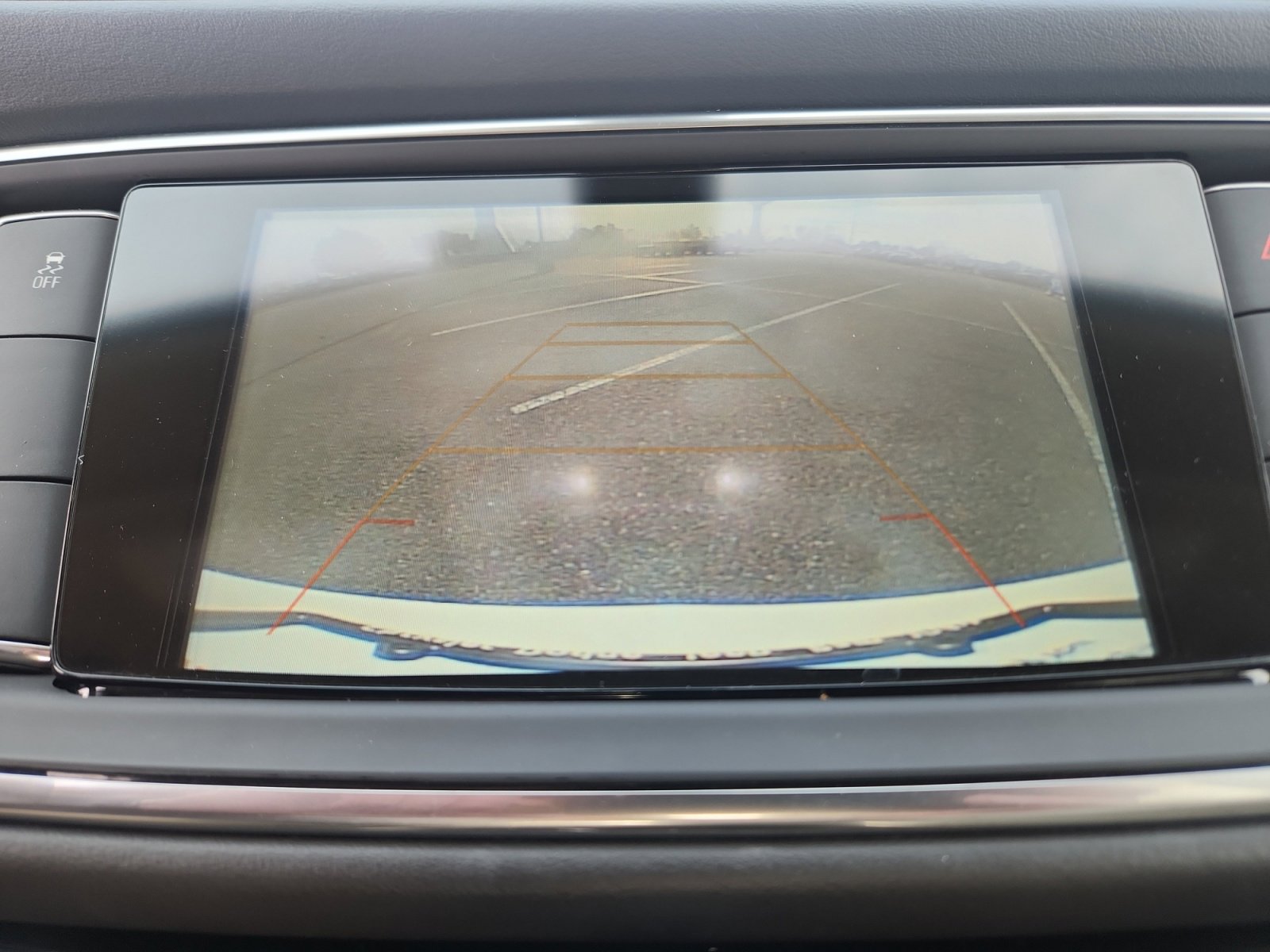 Used 2019 Buick Enclave Essence image 30