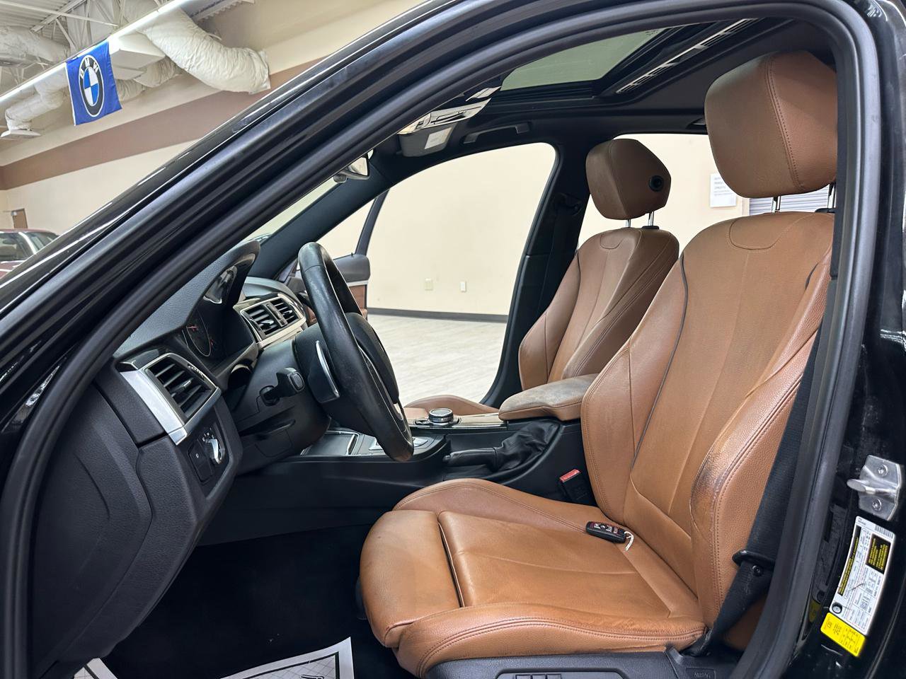 Used 2016 BMW 328i Sedan RWD image 18