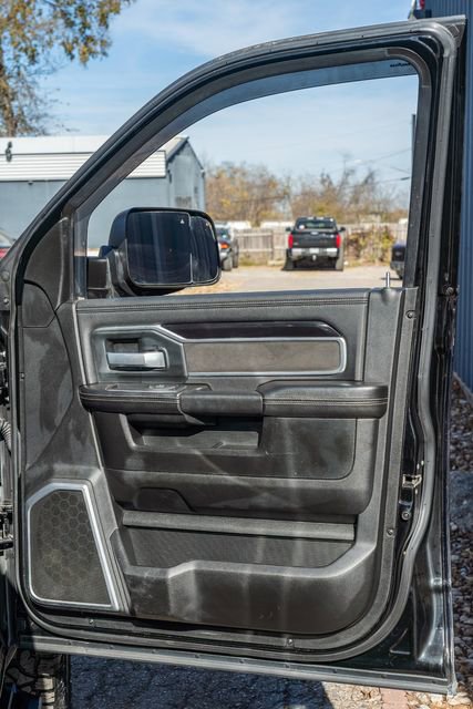 Used 2020 RAM 2500 Laramie w/ Night Edition image 43