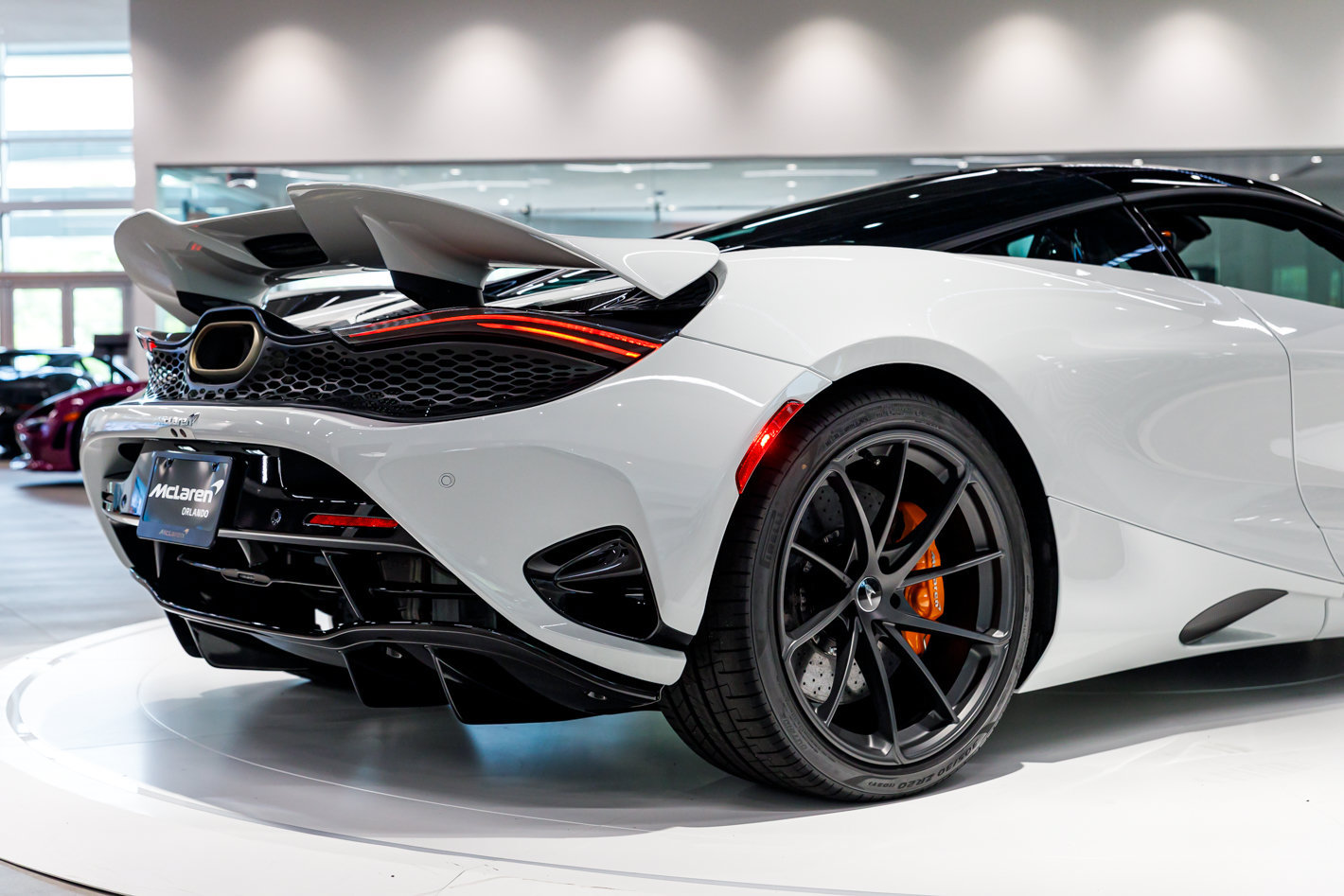Used 2027 McLaren 750S RWD image 55