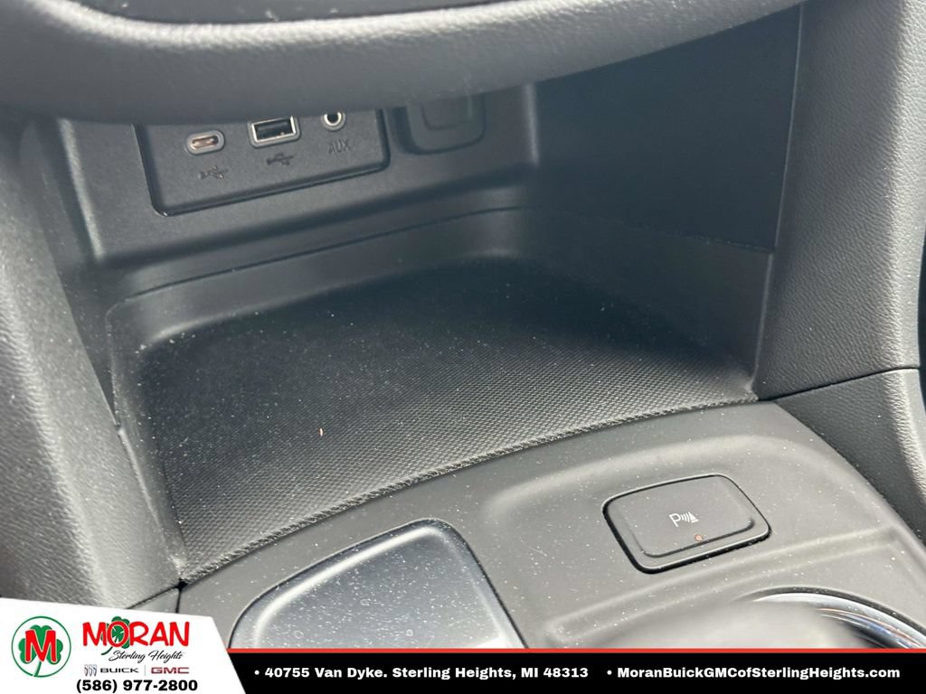 Used 2024 Chevrolet Equinox LT FWD image 27