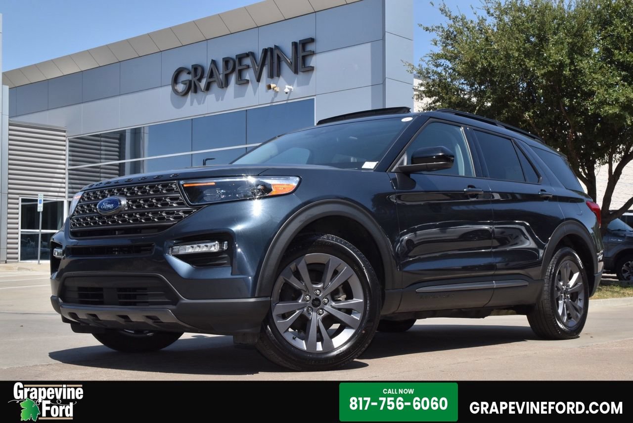 Used 2024 Ford Explorer XLT w/ Equipment Group 202A AWD/4WD image 1
