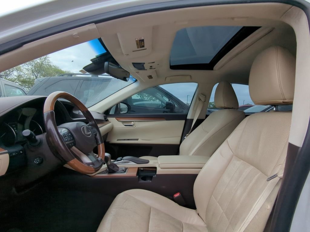 Used 2018 Lexus ES 300h FWD image 6