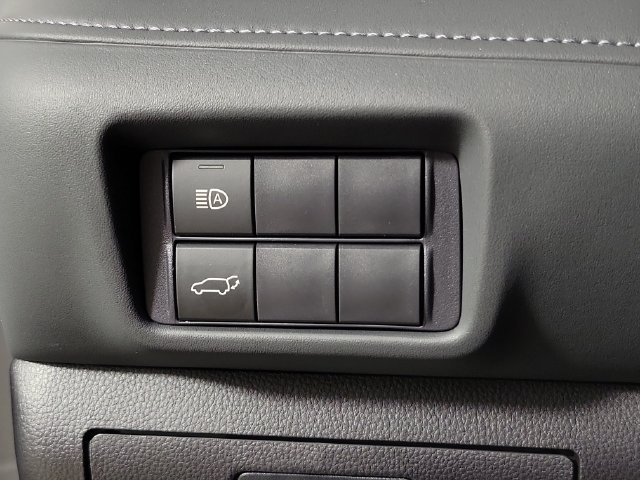 Used 2026 Toyota Highlander XLE AWD/4WD image 25