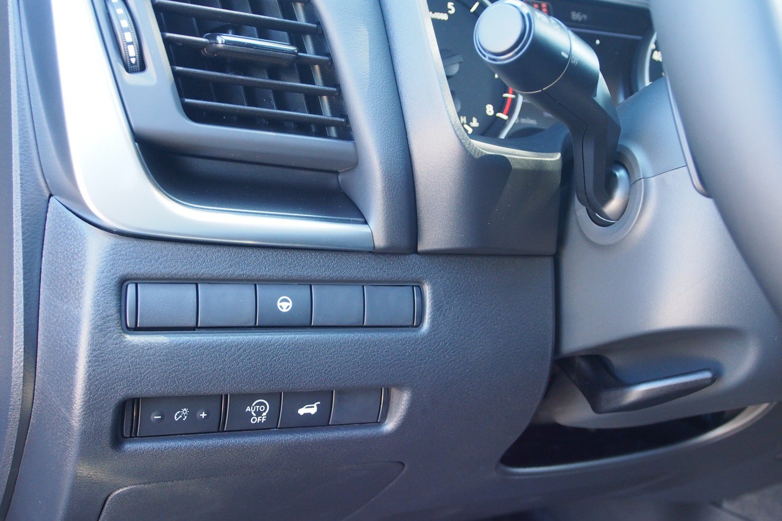 New 2026 Nissan Rogue Dark Armor FWD image 19