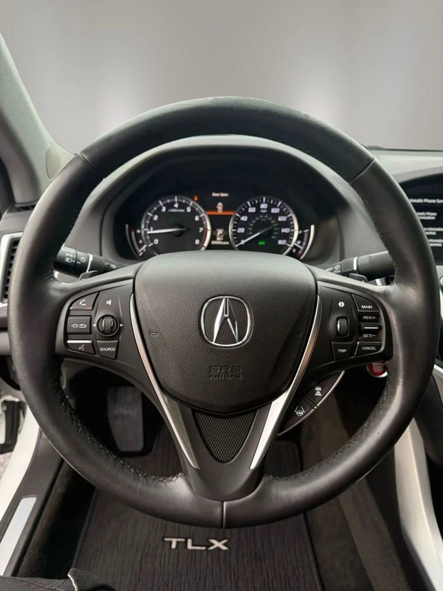 Used 2018 Acura TLX FWD image 17