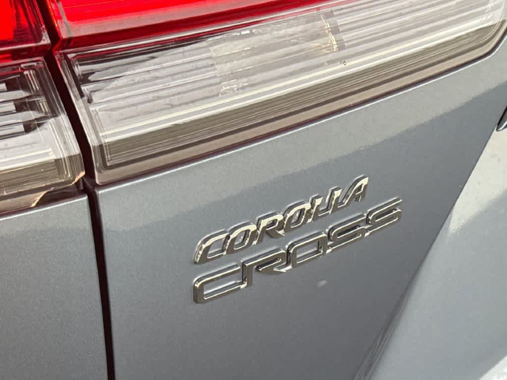 Used 2023 Toyota Corolla Cross XLE FWD image 10
