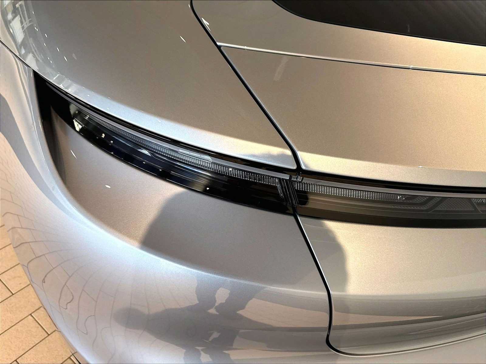 New 2026 Porsche Taycan 4S AWD/4WD image 30