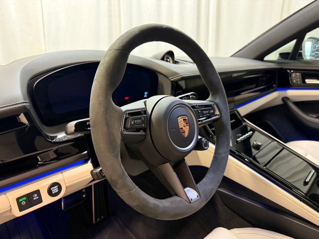 Certified 2026 Porsche Panamera 4 AWD/4WD image 7