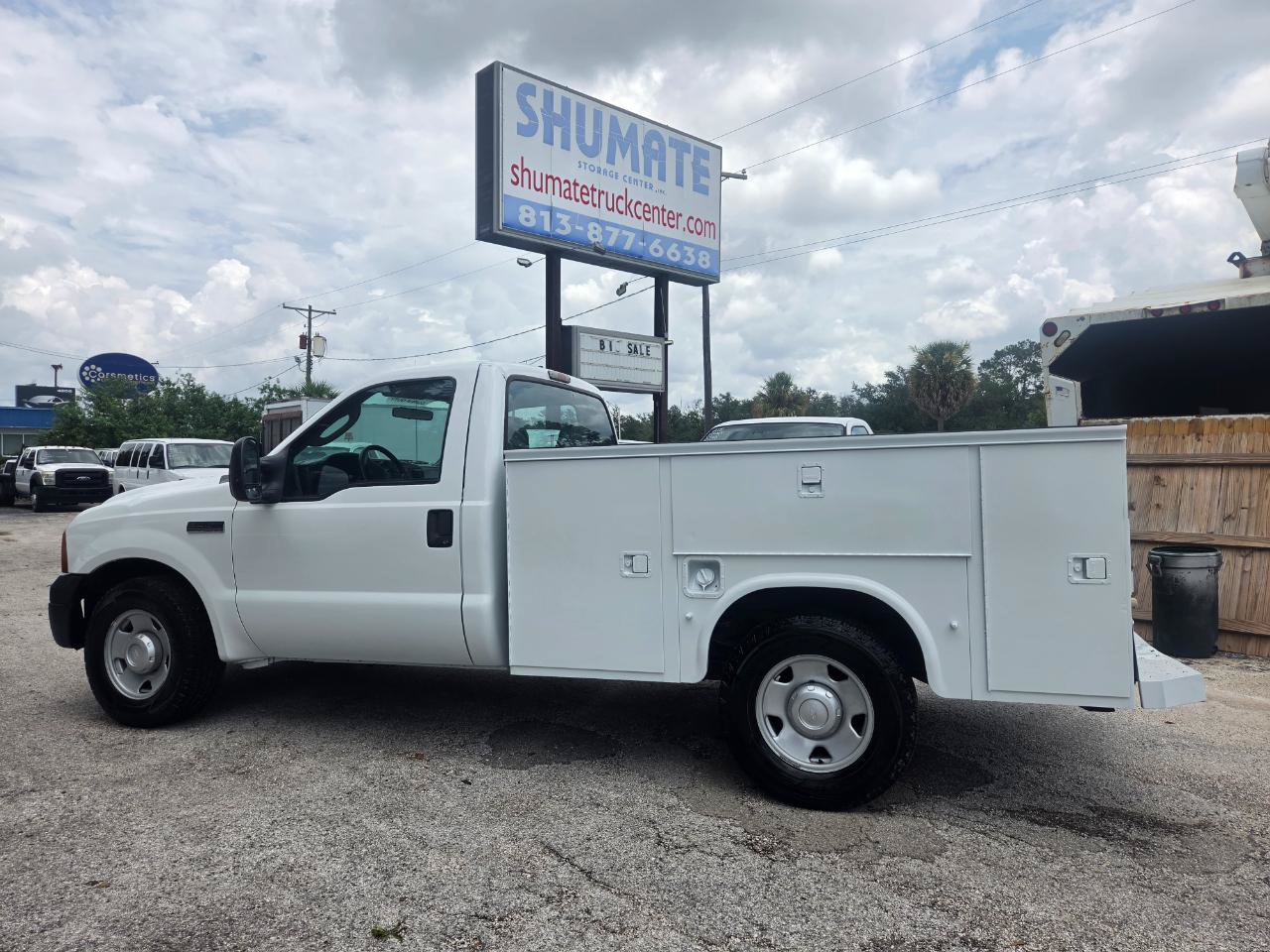 Used 2006 Ford F350 XL RWD image 3