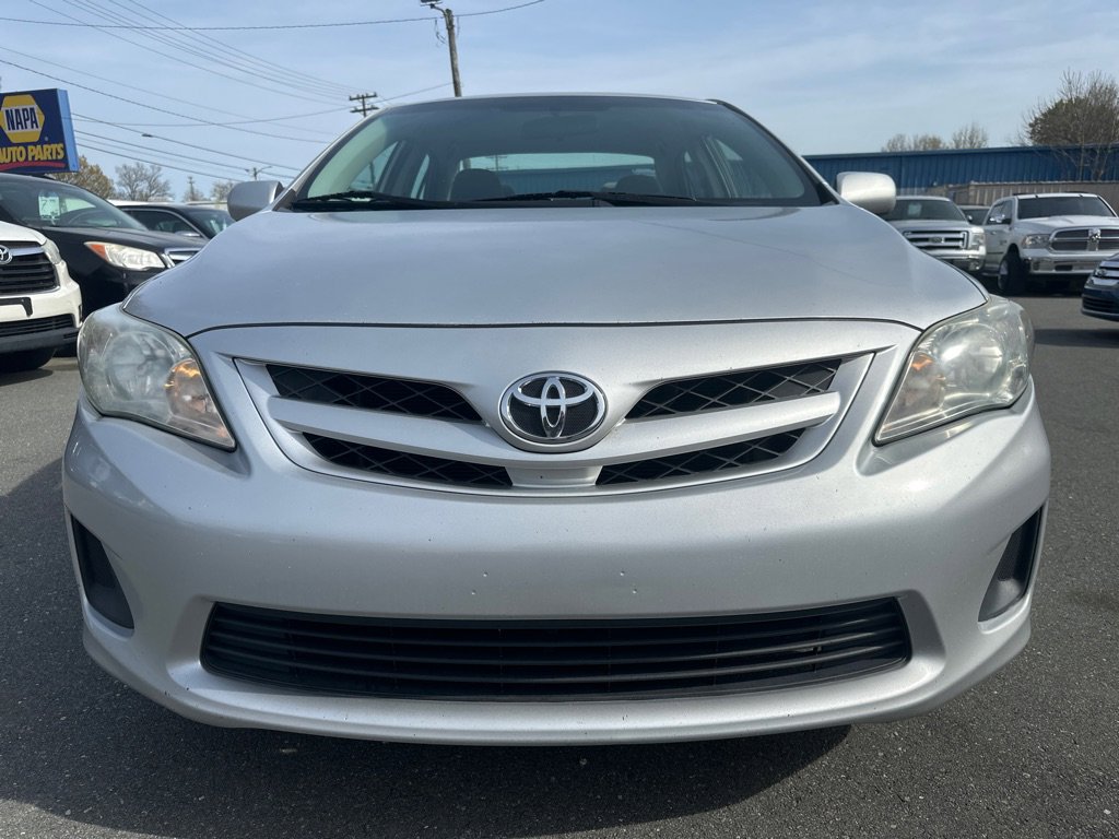 Used 2012 Toyota Corolla LE FWD image 8