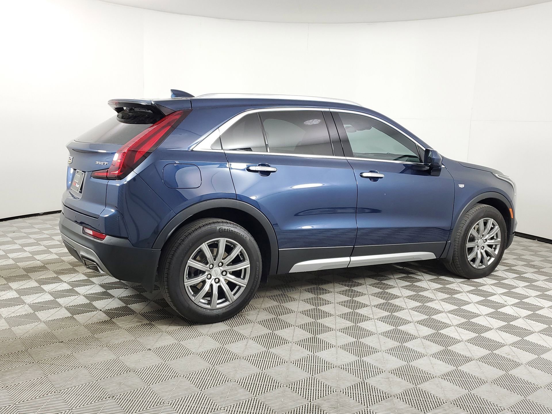 Used 2020 Cadillac XT4 Premium Luxury image 11