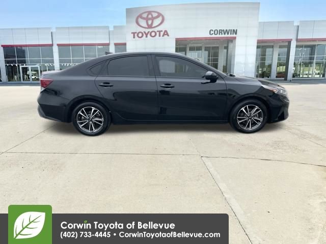 Used 2023 Kia Forte LXS image 6