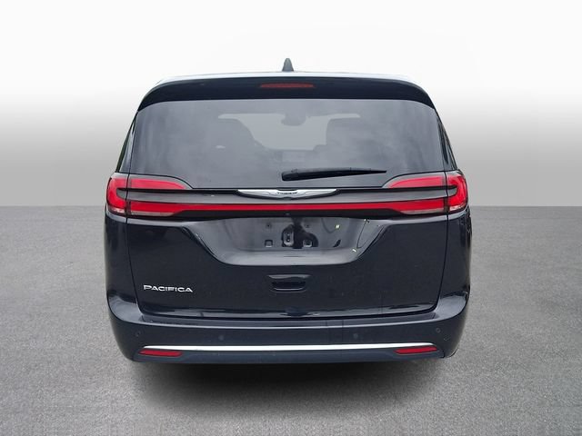 Used 2025 Chrysler Pacifica Select FWD image 5