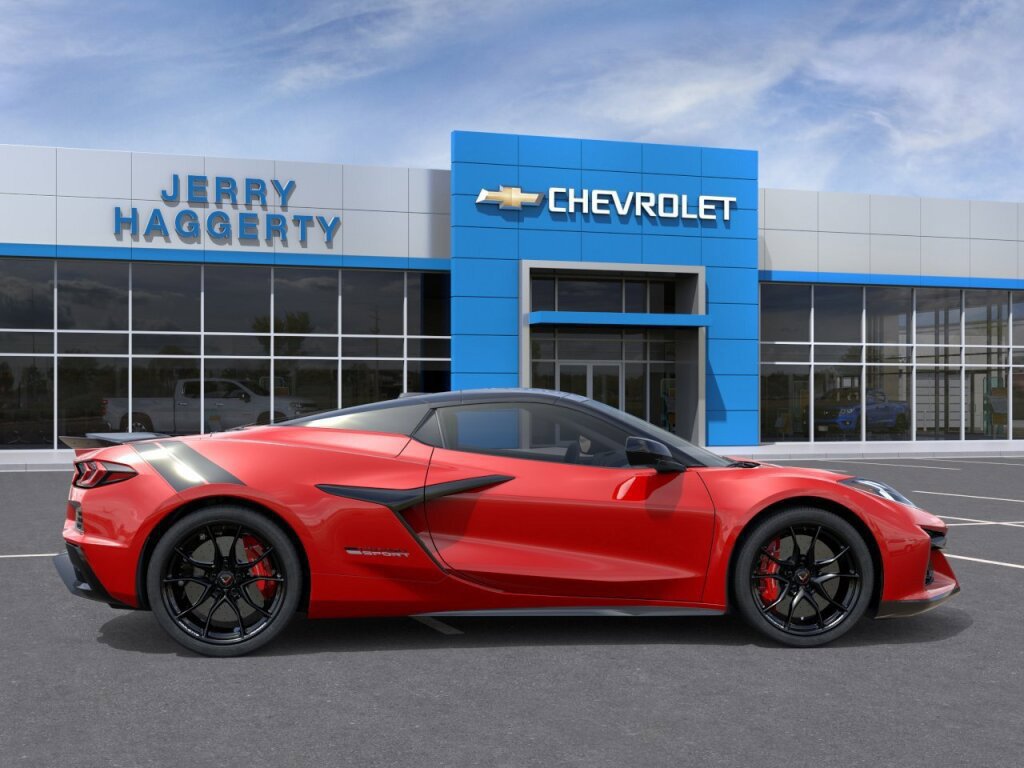 New 2027 Chevrolet Corvette Grand Sport w/ Stealth Interior Trim Package RWD image 5