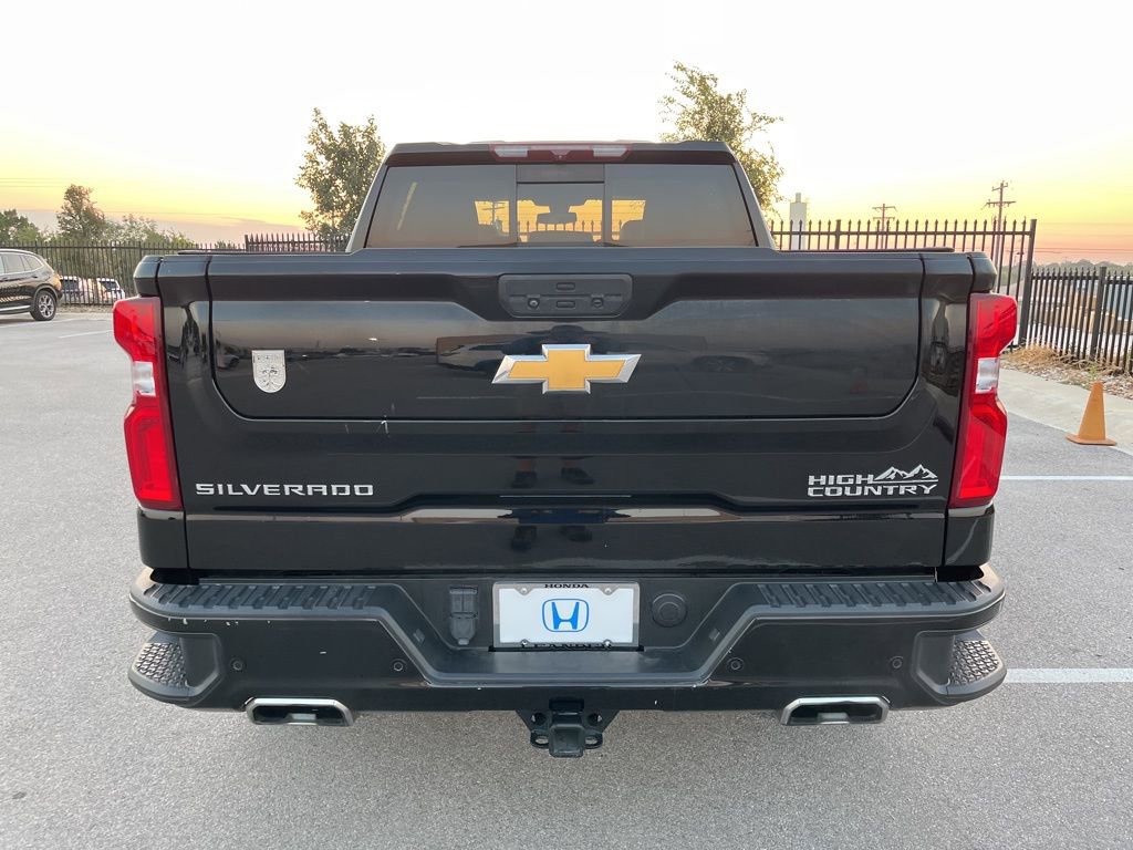 Used 2022 Chevrolet Silverado 1500 High Country w/ Safety Package II image 5