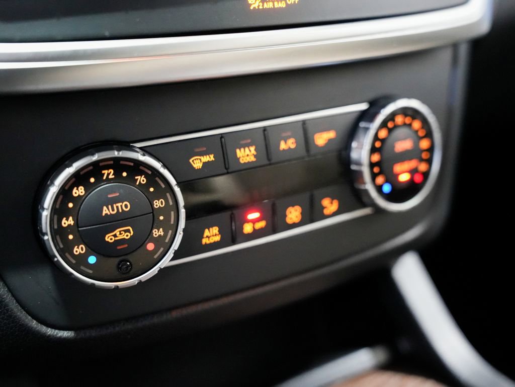 Used 2014 Mercedes-Benz GL 550 4MATIC image 20