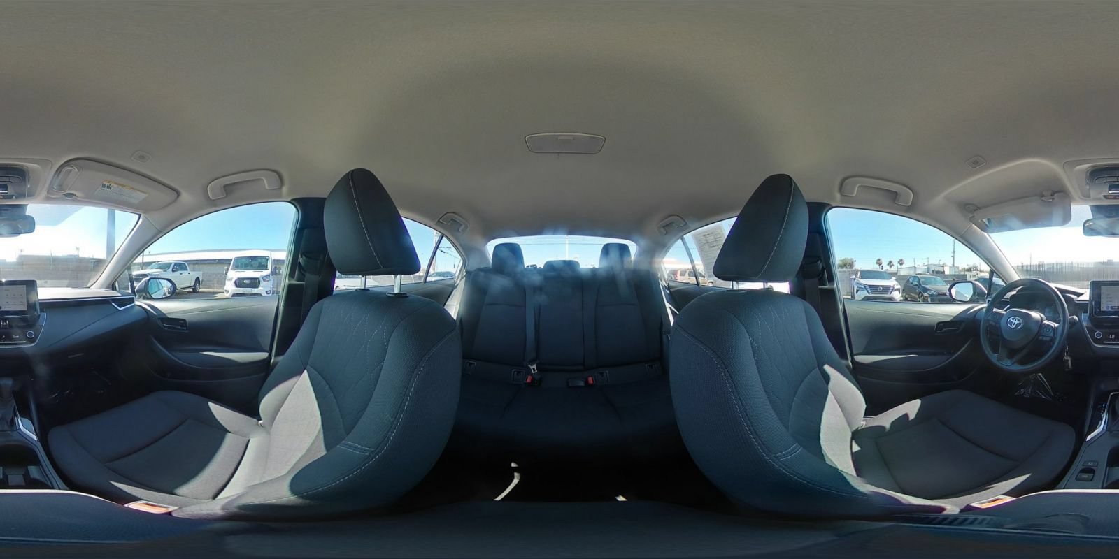 Used 2025 Toyota Corolla LE FWD image 40