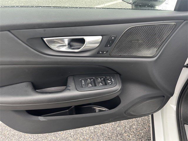 Used 2024 Volvo S60 B5 Plus image 25