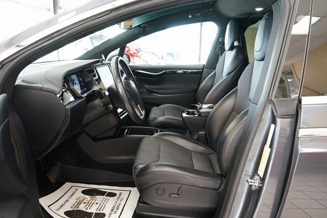 Used 2017 Tesla Model X 75D image 30
