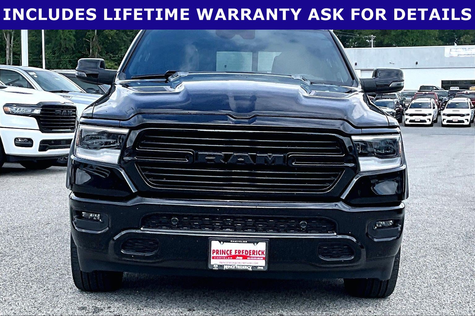 Used 2024 RAM 1500 Laramie AWD/4WD image 2