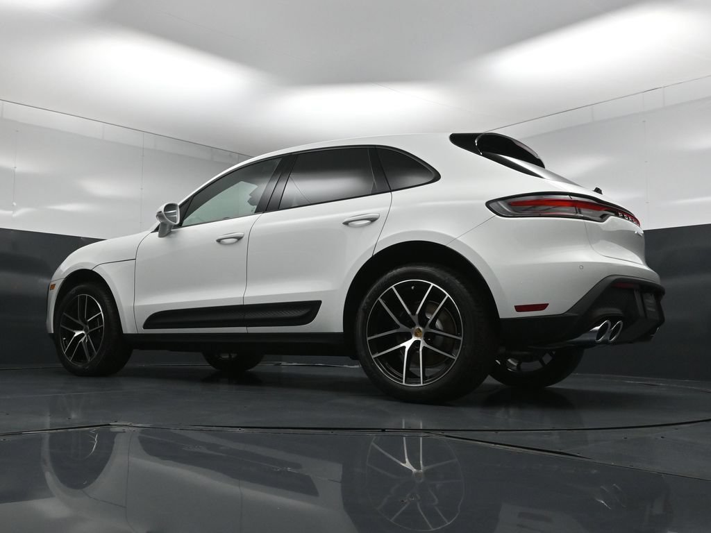New 2026 Porsche Macan AWD/4WD image 25
