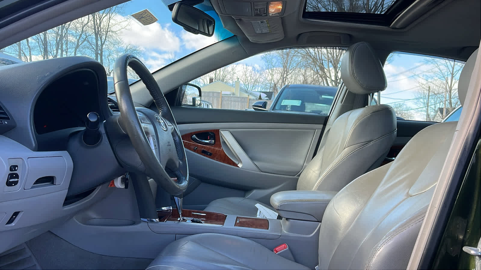 Used 2010 Toyota Camry XLE image 10