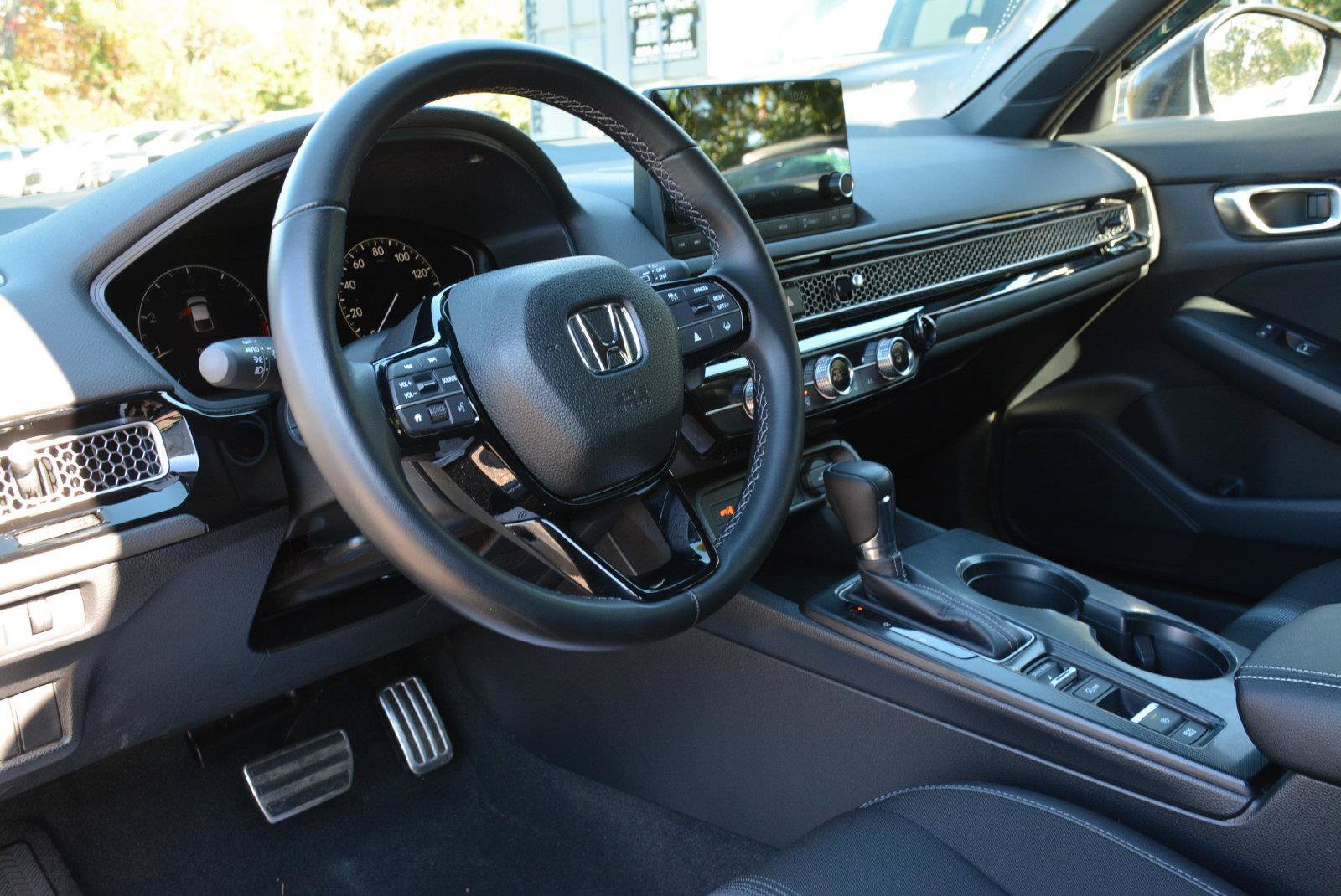 Used 2024 Honda Civic Sport image 10