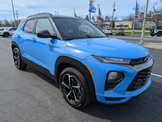Used 2023 Chevrolet TrailBlazer RS w/ Sun and Liftgate Package image 7