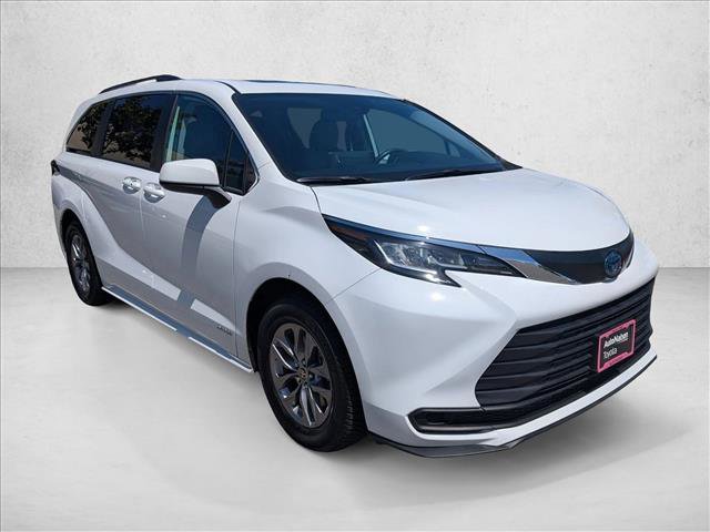 Used 2021 Toyota Sienna LE w/ LE Plus Package AWD/4WD video 3