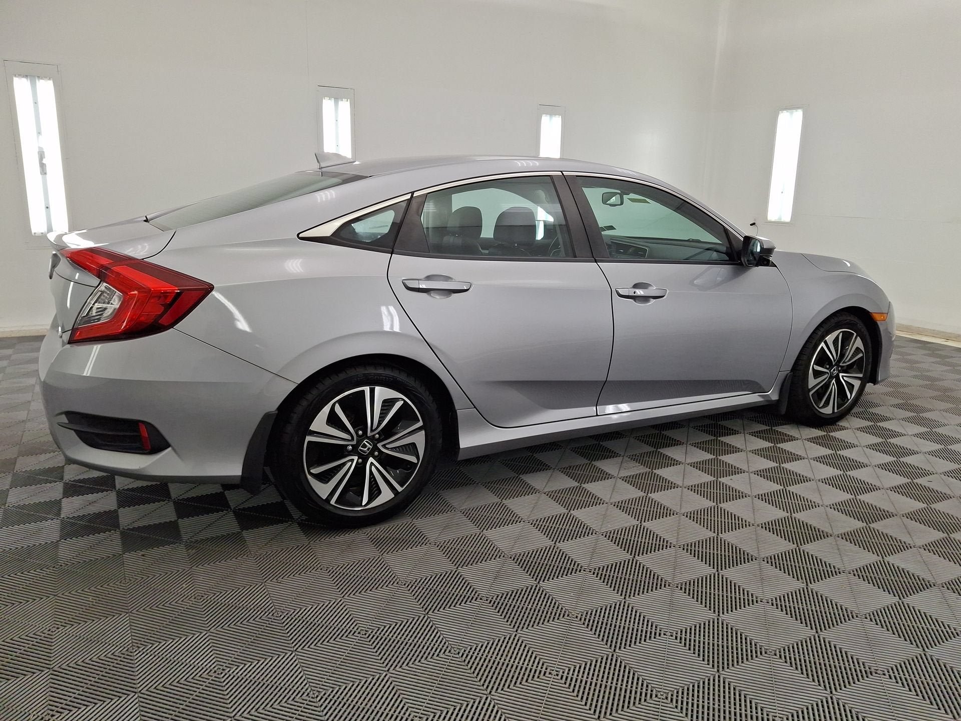 Used 2016 Honda Civic EX-L image 26