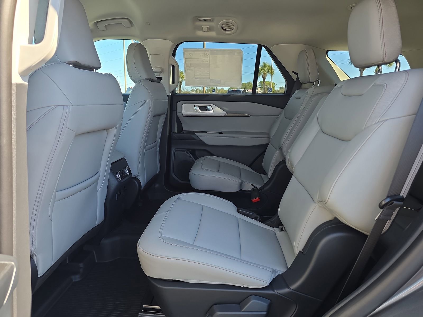 New 2026 Ford Explorer Active w/ Active Comfort Package RWD image 12