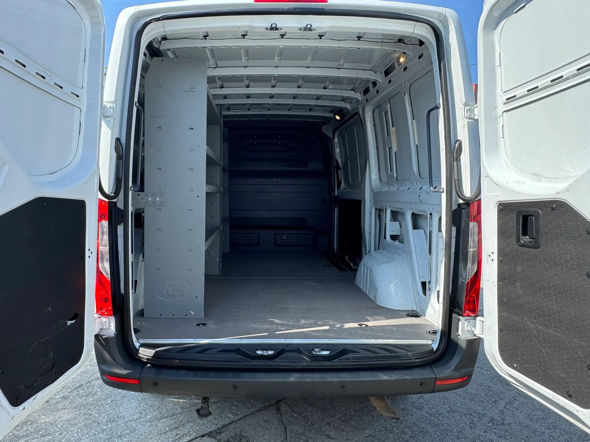 Used 2022 Mercedes-Benz Sprinter 1500 image 13