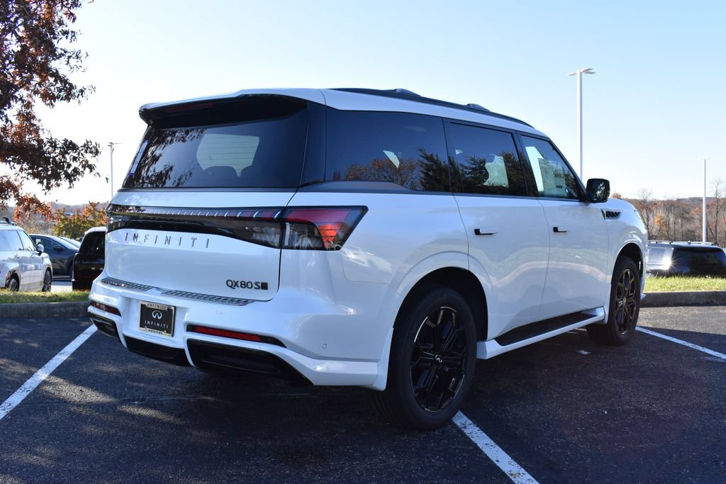 Certified 2026 INFINITI QX80 4WD w/ Sport Exterior Package image 3