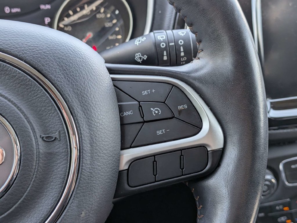 Used 2020 Jeep Compass Limited AWD/4WD image 23