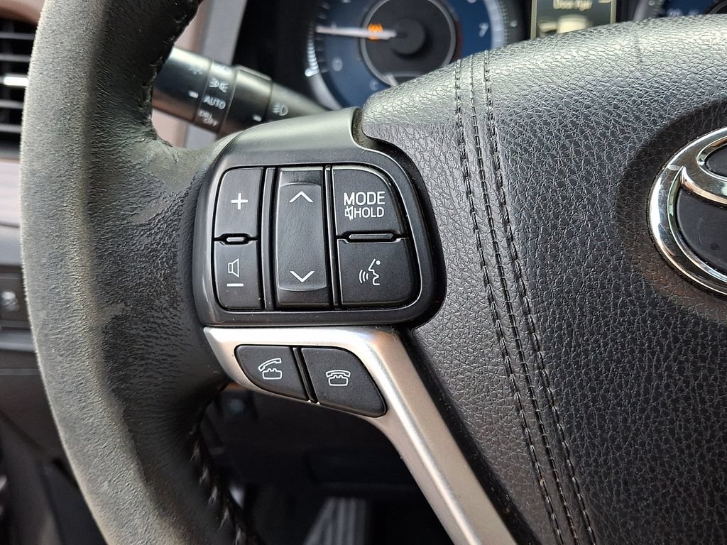Used 2015 Toyota Sienna Limited Premium FWD image 23
