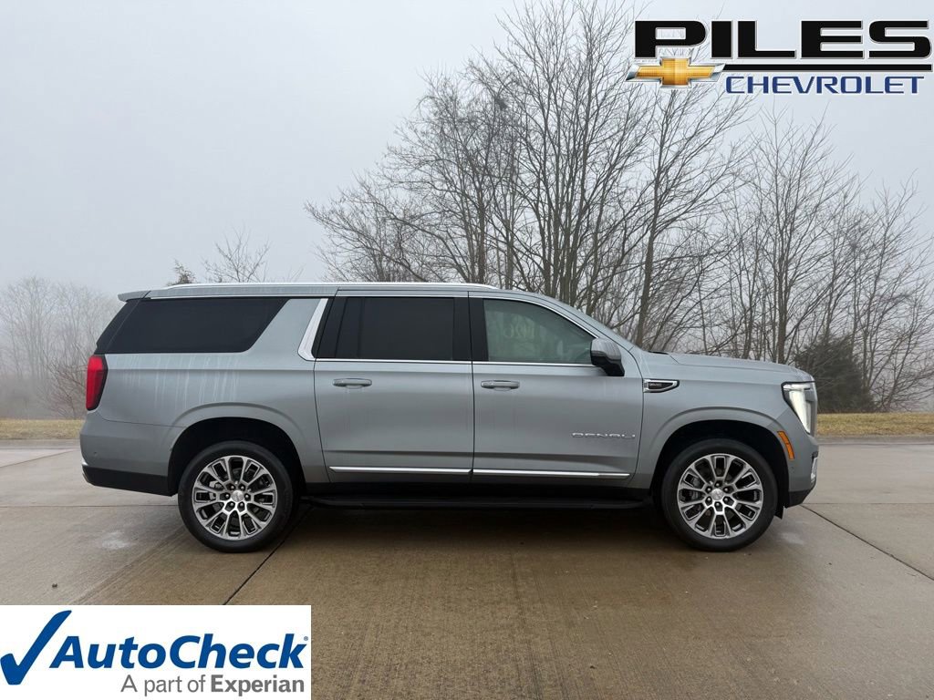 Used 2025 GMC Yukon XL Denali image 1