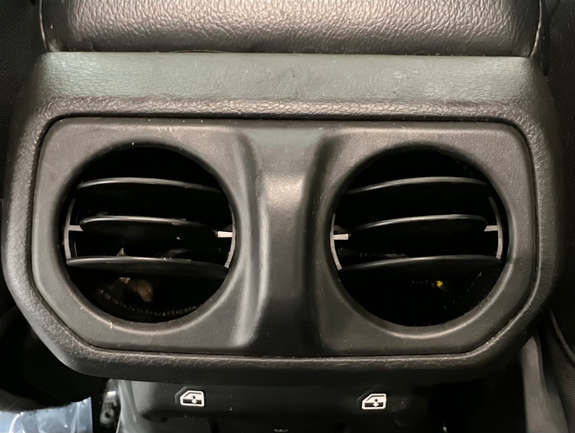Used 2024 Jeep Wrangler Unlimited Rubicon 4xe w/ Safety Group AWD/4WD image 17