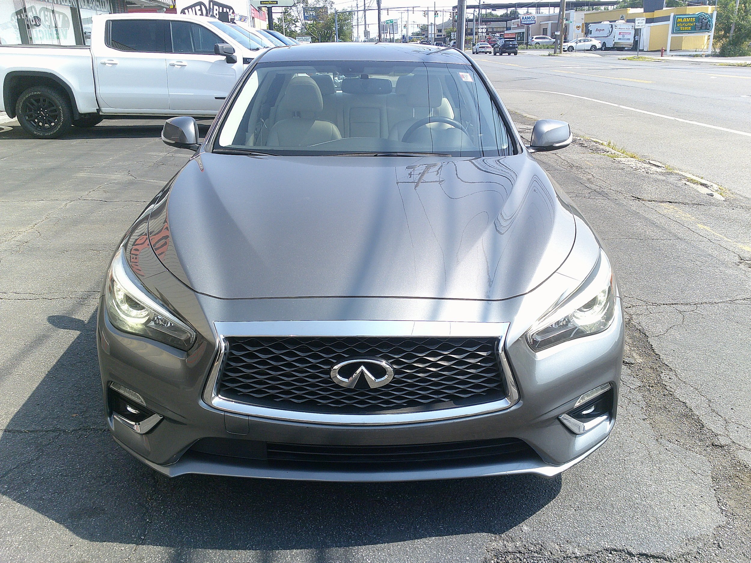 Used 2020 INFINITI Q50 Luxe RWD image 9