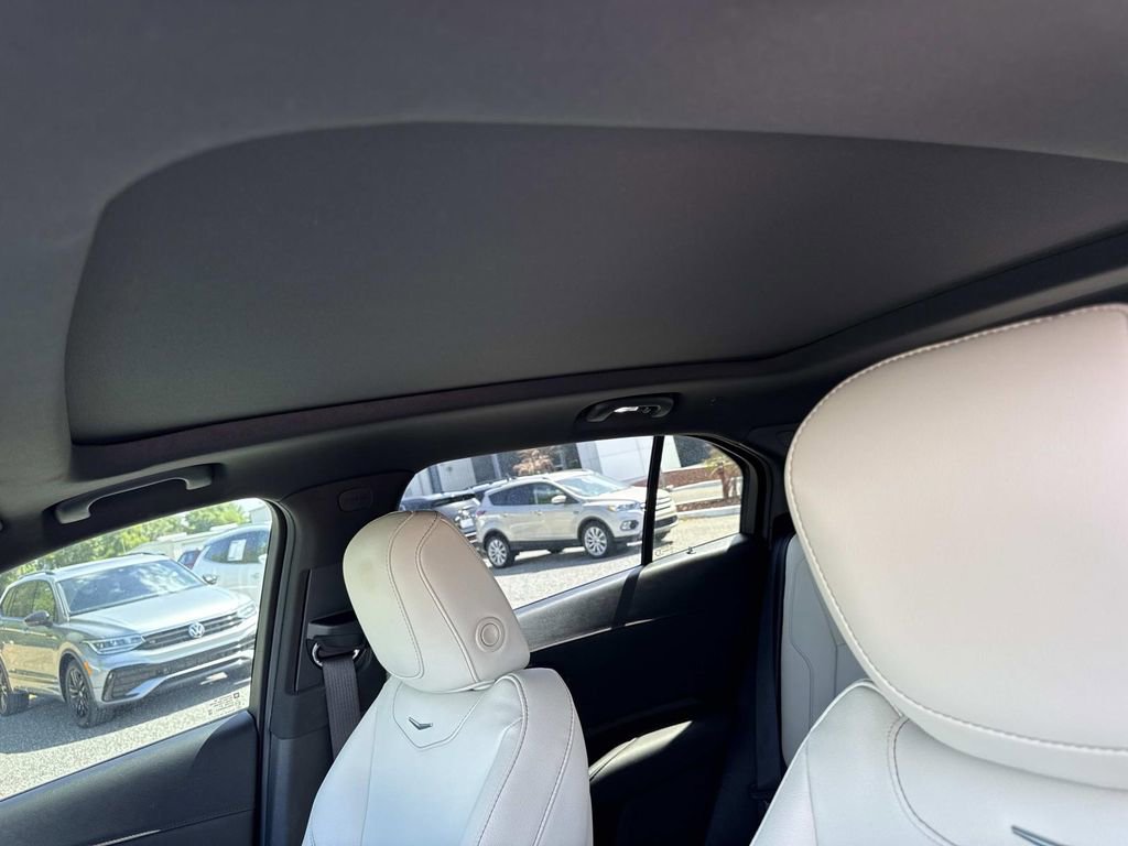 Used 2020 Cadillac XT4 Sport w/ Driver Awareness Package image 32