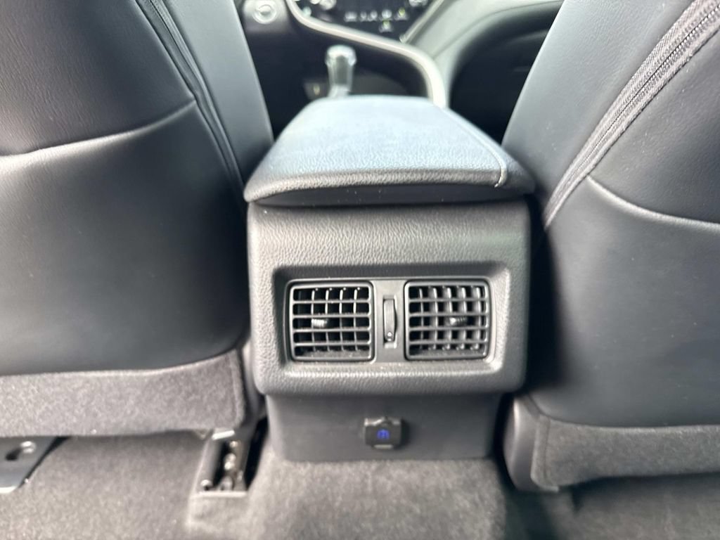 Used 2020 Toyota Camry XSE w/ Navigation Package FWD image 20