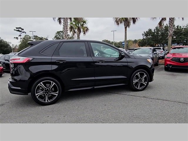 Used 2020 Ford Edge ST image 26