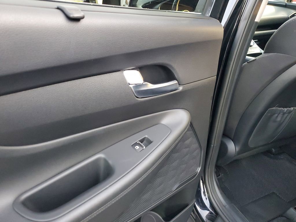 Used 2022 Hyundai Santa Fe SEL Convenience w/ Cargo Package image 17