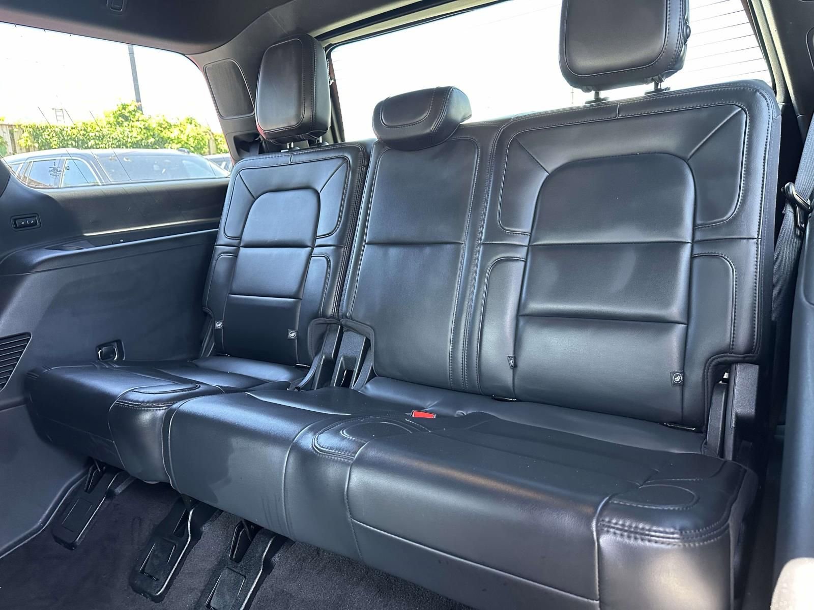 Used 2022 Lincoln Navigator Reserve AWD/4WD image 24